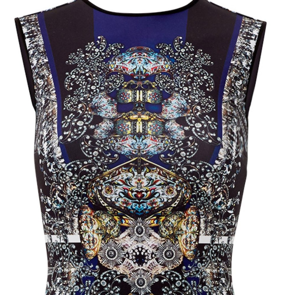 Clover Canyon L Versace-Style Print Scuba Dress - Picture 2 of 14